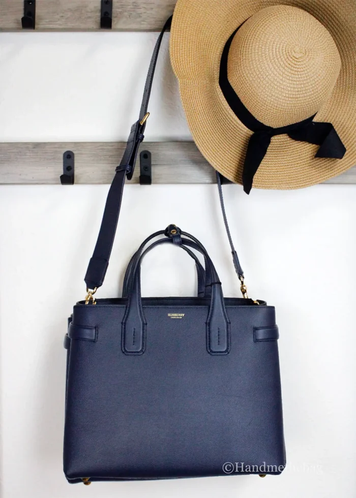 Burberry Banner Medium Regency Blue Leather Tote Bag - Image 5